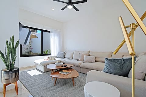 Successful Airbnb property: Casa Colibri, La Paz, Mexico in La Paz