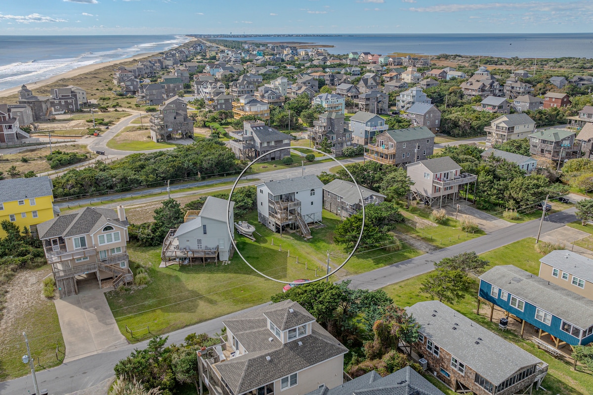 Frisco Beach House, 4 houses to the beach access!