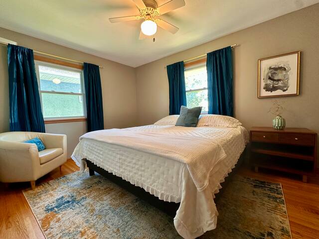 5 Bedroom City House, dogs ok! gallery image 3