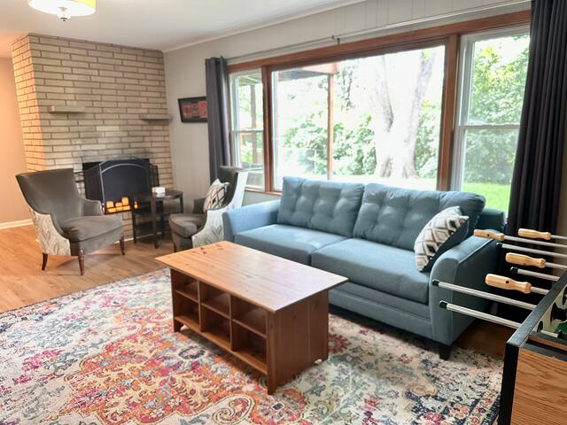 5 Bedroom City House, dogs ok! gallery image 2