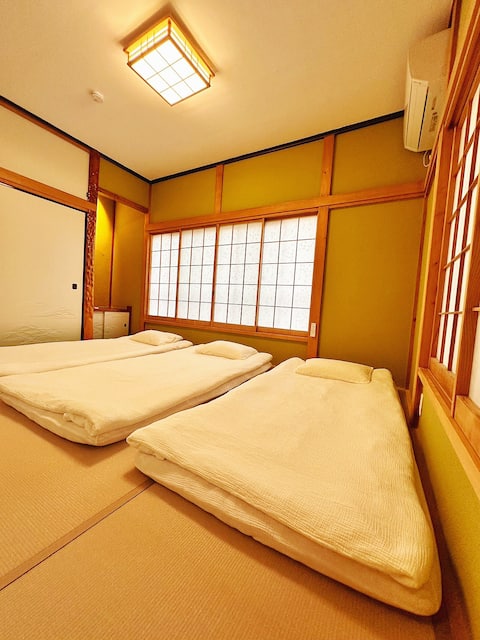 (K2) A house in Kita-senju.Exclusive transportation convenience