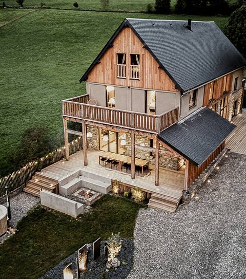 "Chalet Casteret"- Luxury chalet.