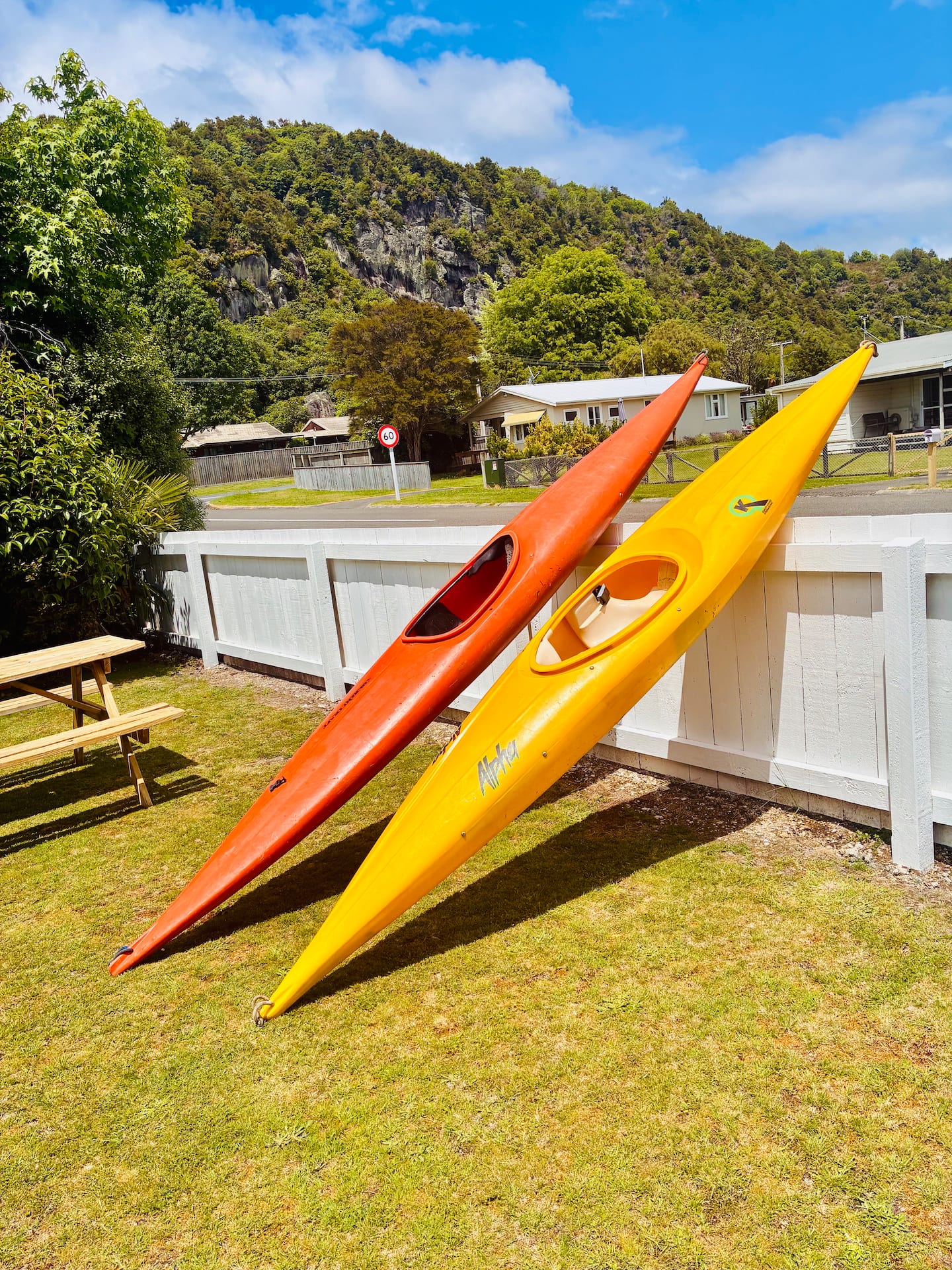 Cozy Lake Cottage • 2br • Walk To Marina + Kayaks 2