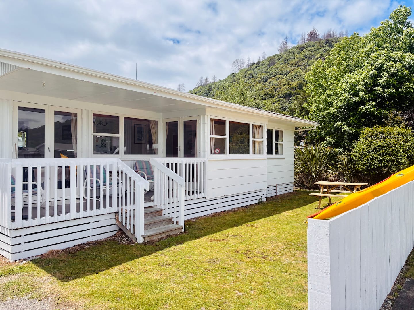 Cozy Lake Cottage • 2br • Walk To Marina + Kayaks 1