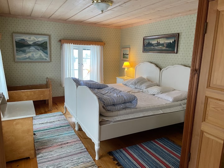 საძინებელი 1