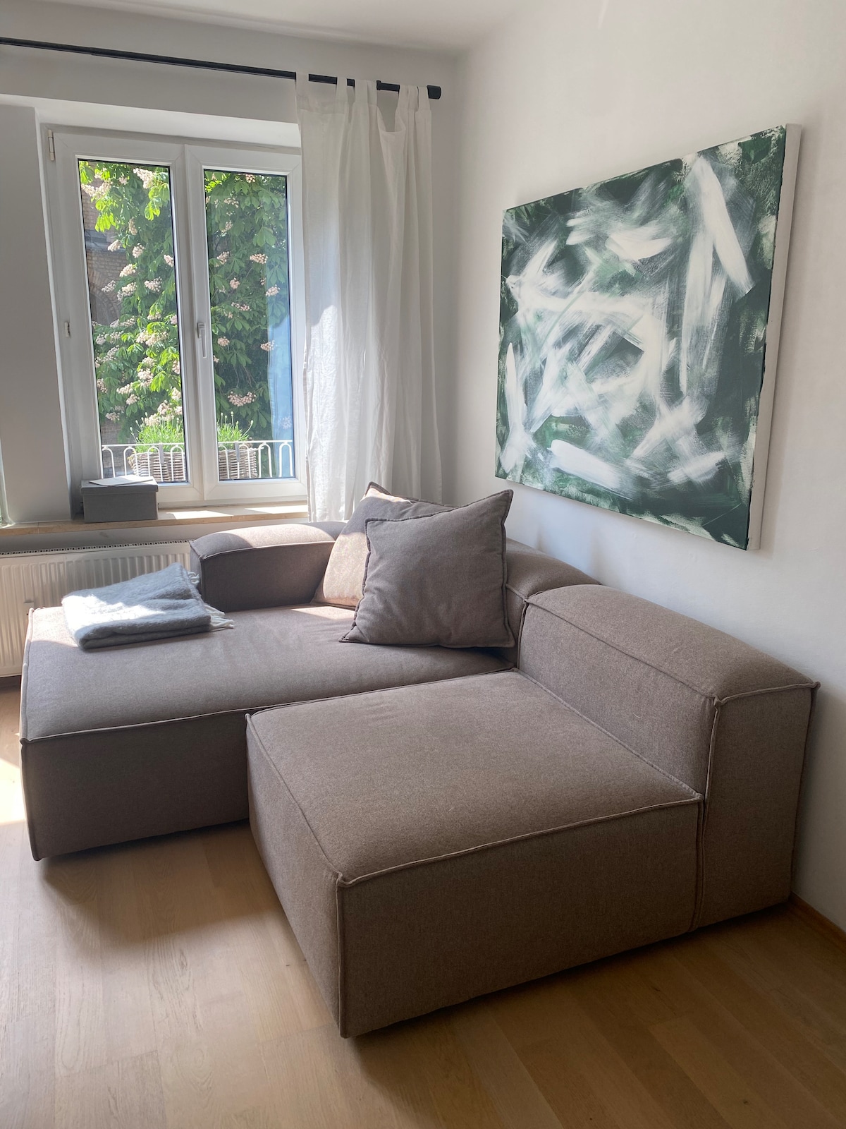 Top performing Airbnb: 2-room apartment in beautiful Lehel in Lehel