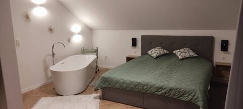 Lux Loft Spa 4 *