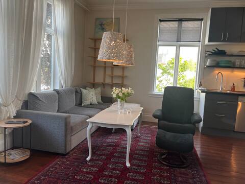 Top Airbnb: Charming apartment very centrally located in Haugesund in Haugesund