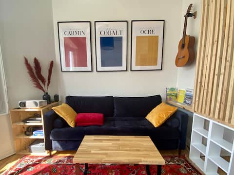 Top Airbnb: 2 rooms : charming, bright, right in the center in Vannes