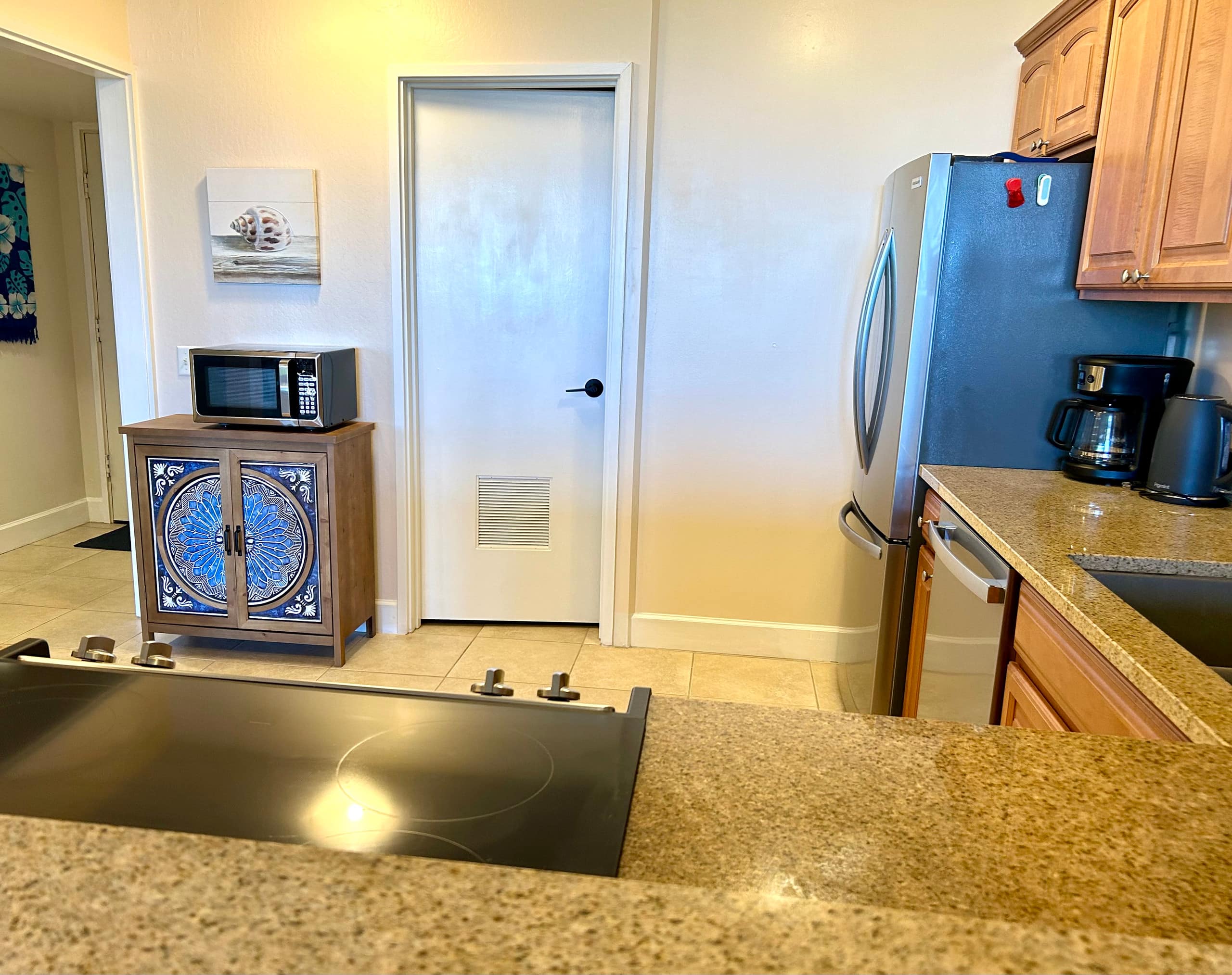Condo in Kailua-Kona · ★4.94 · 1 bedroom · 2 beds · 2 private baths - Image 7