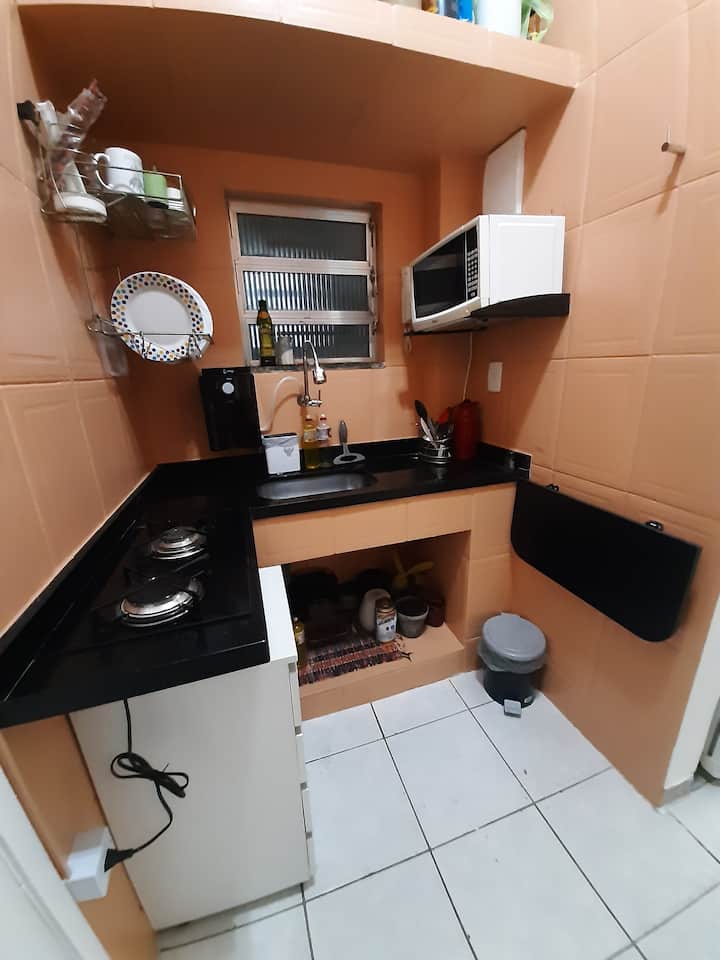 Studio Charmoso E Central No Coração Da  Glória - Glória