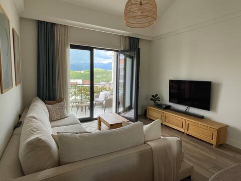 Top Airbnb: Two Bedroom Top Floor Apartment, Lustica Bay in Radovići