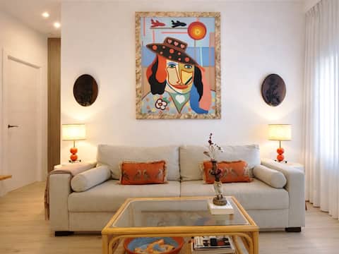 Anuncio de Airbnb popular: In the heart of Seville, wonderful apartment en El Arenal