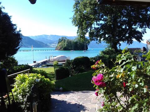 Unique paradise by the lake