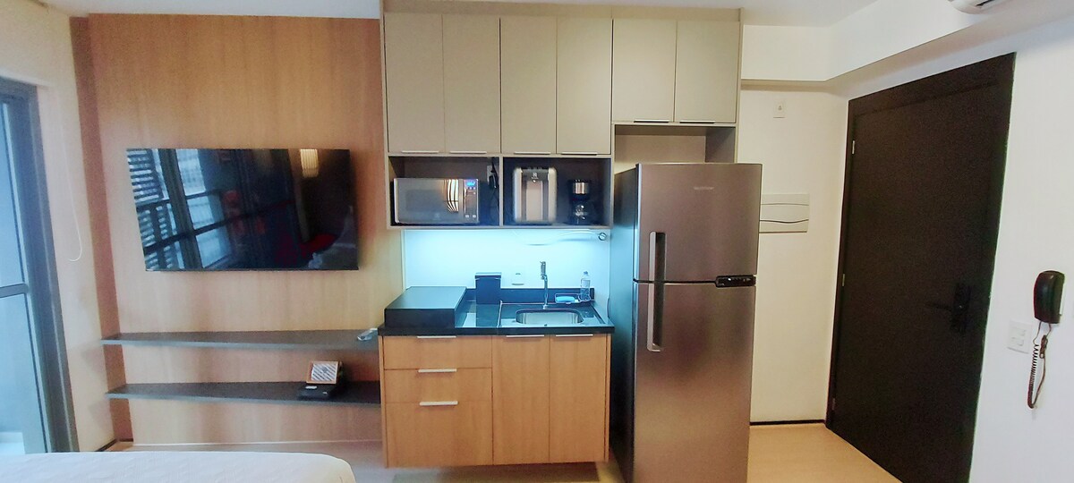 Top performing Airbnb: W/ Parking/14th floor/Elegant/Air c./Subway/55" TV in República