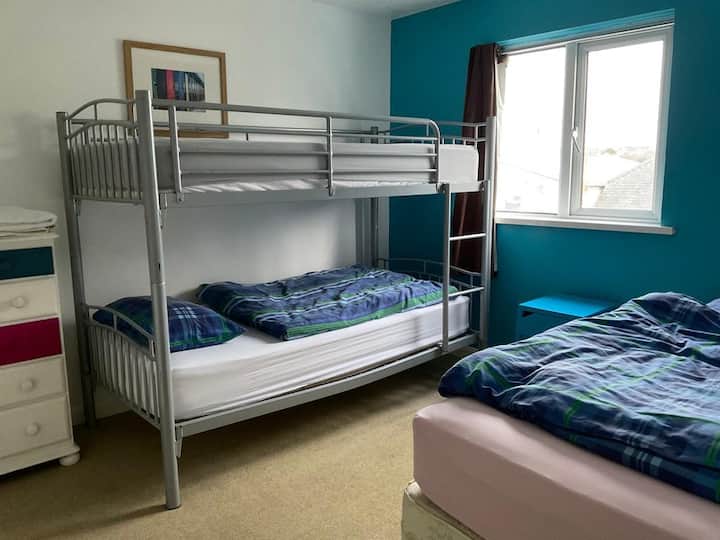 4 Bed Dorm With Bathroom - Newquay