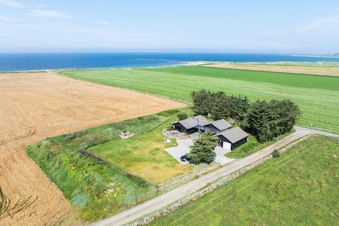 Experience beautiful Jæren in a cabin with a sea view!