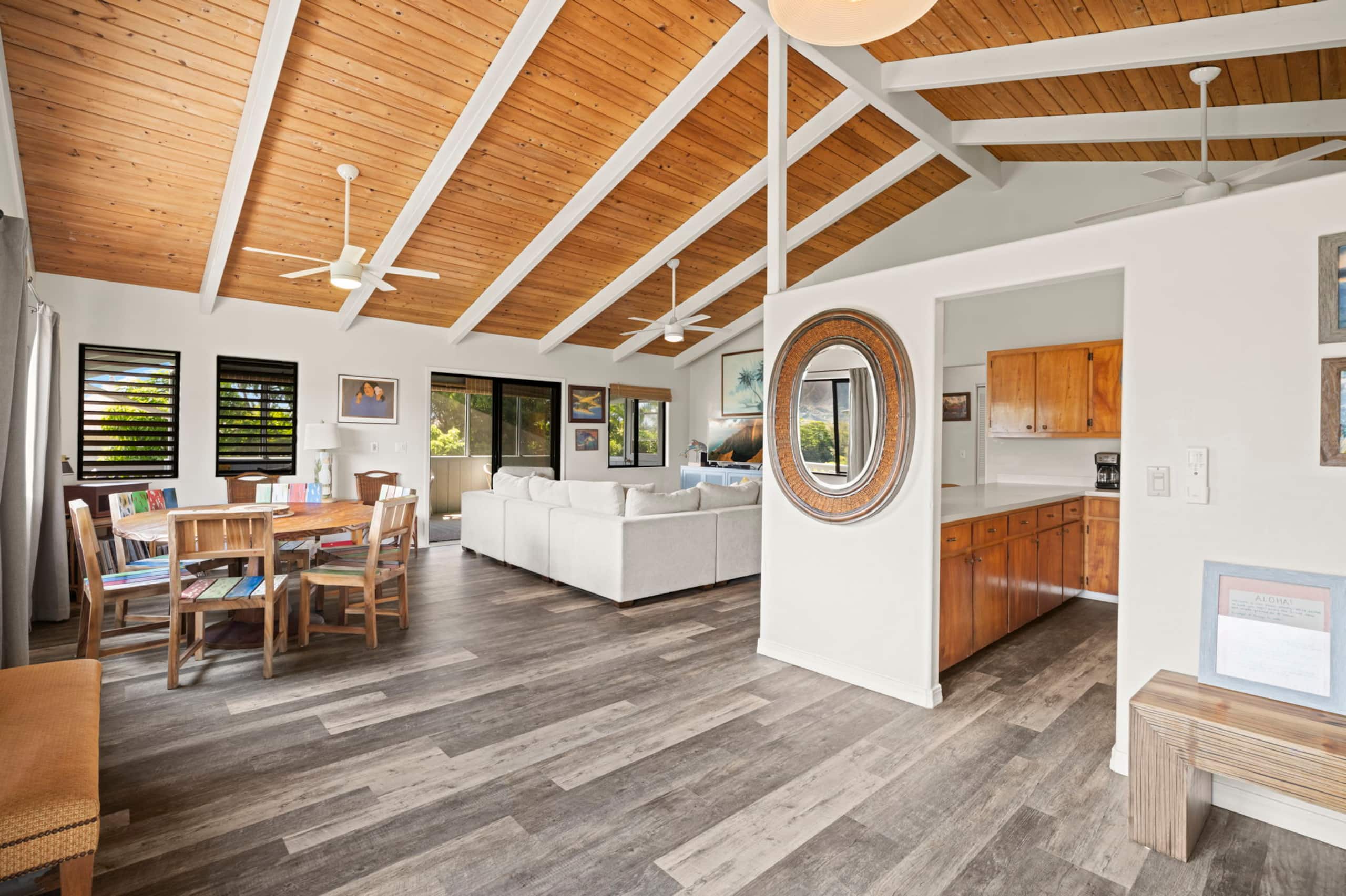 Home in Princeville · ★4.89 · 3 bedrooms · 4 beds · 2.5 private baths - Image 11