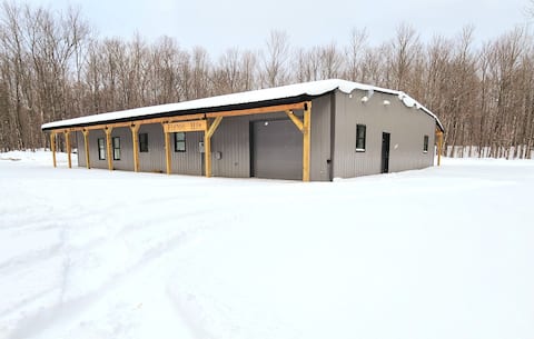 Barndominium near Pictured Rocks and SXS Trails