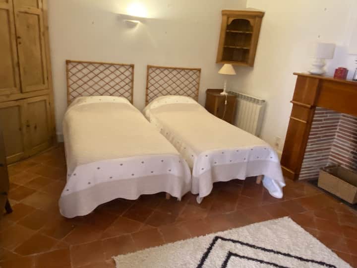 Dhomë gjumi 3