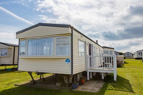 “Kerry’s View”Allhallows, Haven Kent Coast caravan