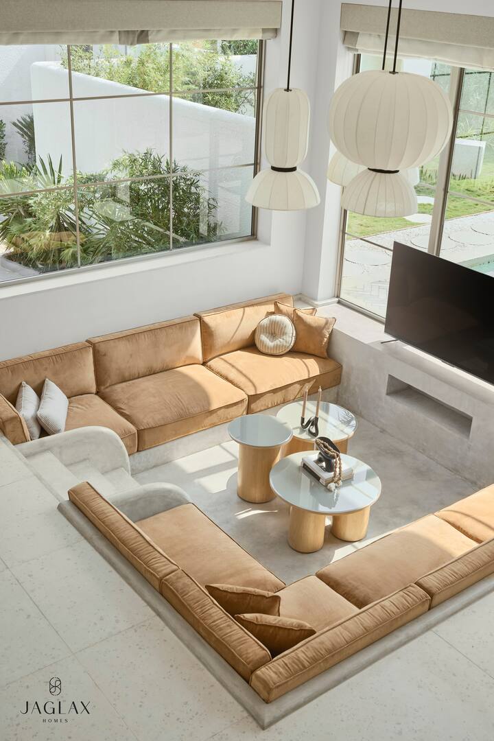Living room image 1