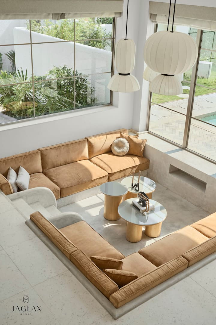 Living room image 2