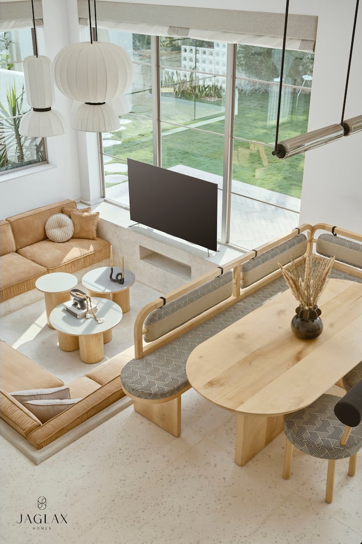 Living room image 3
