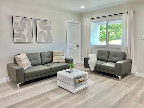 4BR/2BA/8BD Modern Full House near Pasadena & DTLA