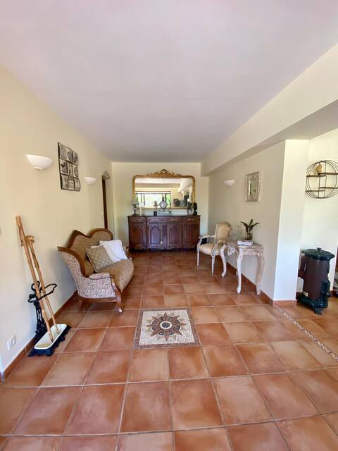 single guest rooms with personal bathroom 1