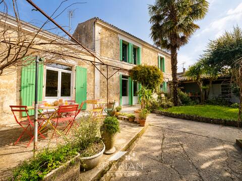 Charming Family House - Large Capacity (9P)