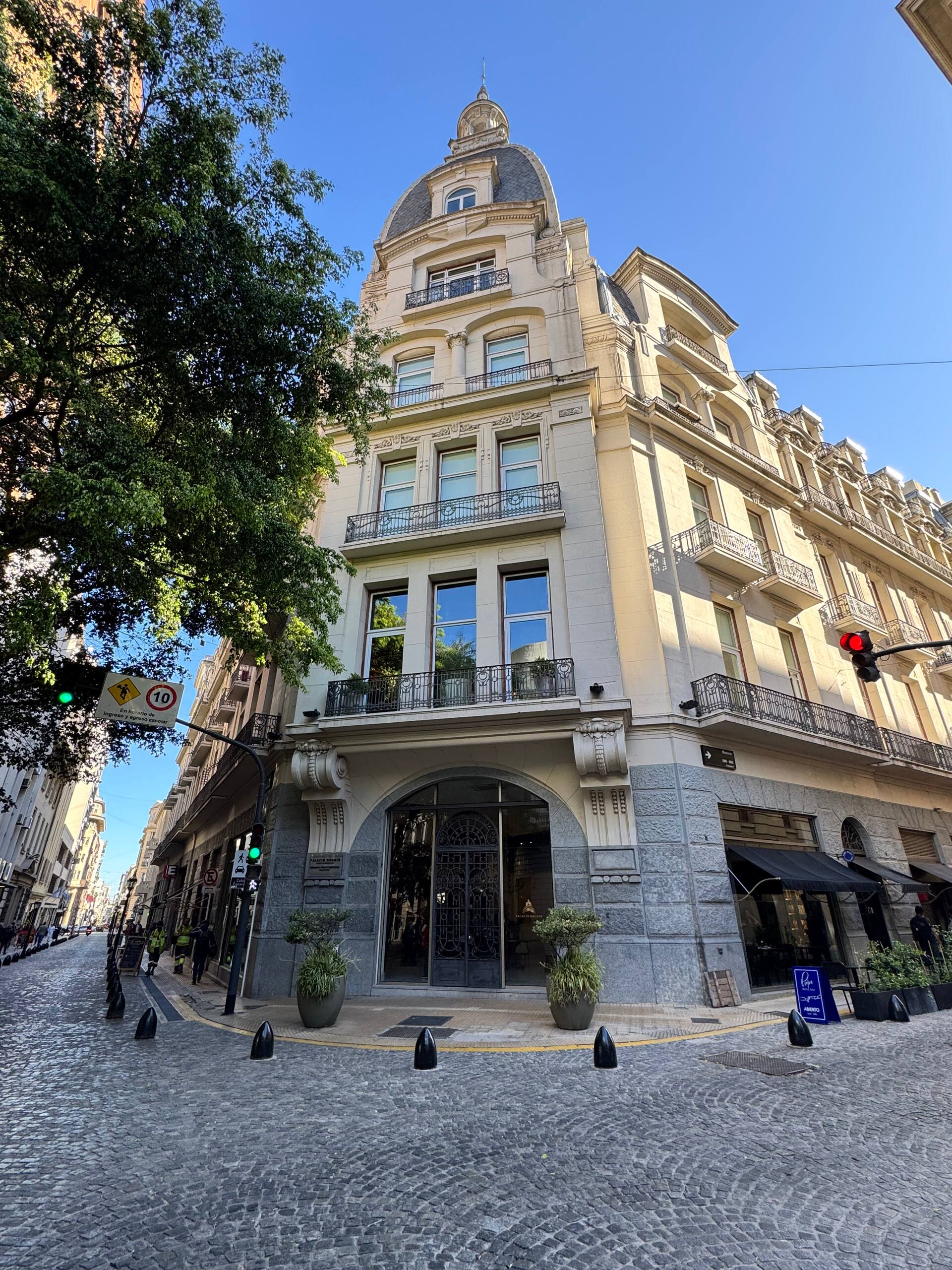 Apartment in Monserrat in Palacio Raggio