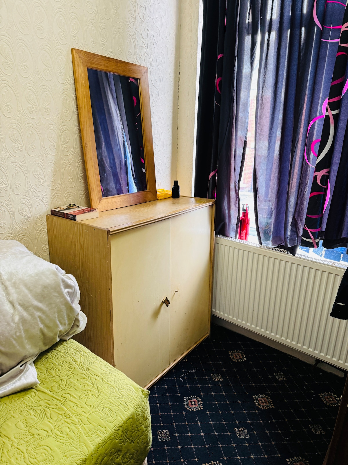 Chambre simple et confortable, proche de la ville - Maisons à louer à ...
