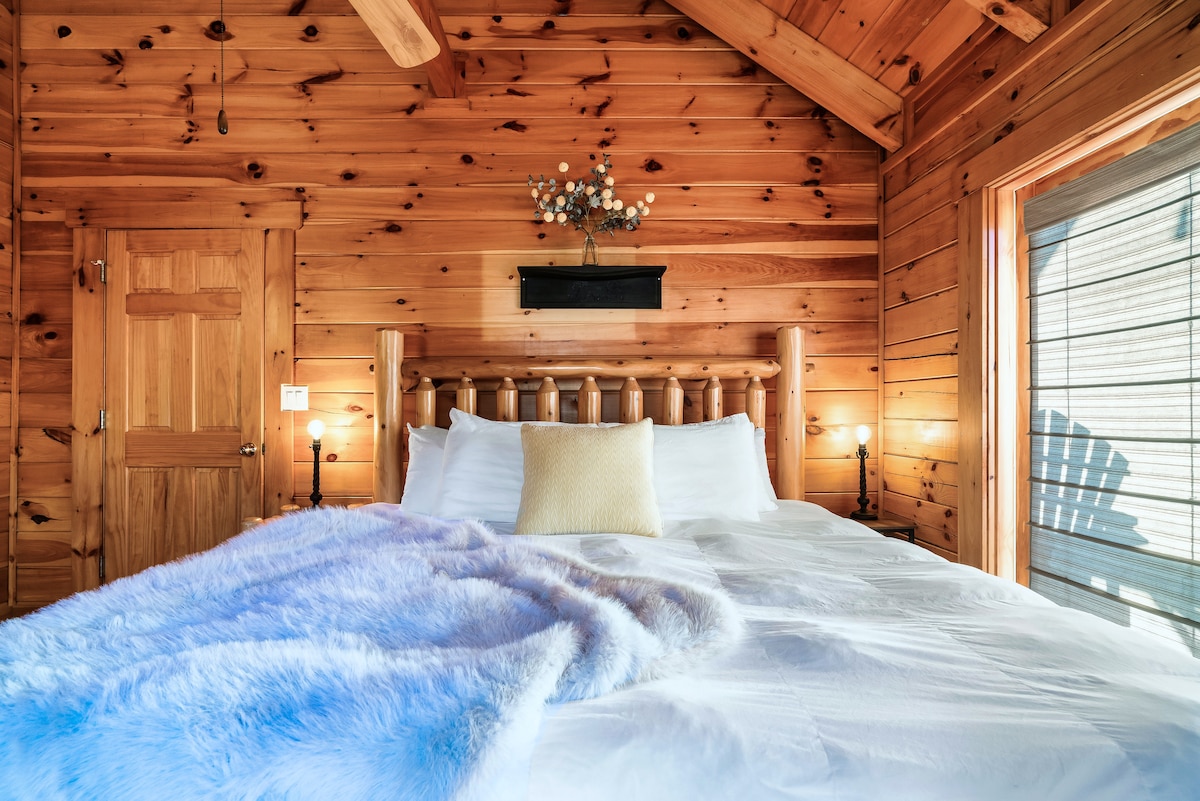 Un espacio acogedor y acogedor para relajarse después de un día de exploración de los Smokies