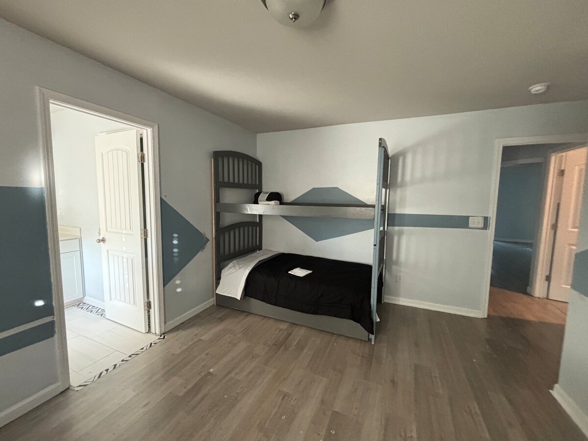 Where Luxury Meets Comfort!"