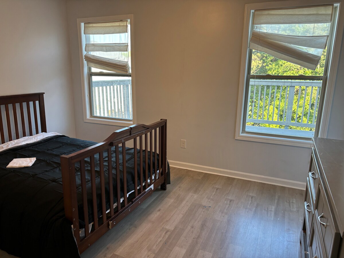 Where Luxury Meets Comfort!"