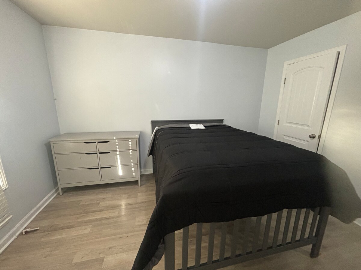 Where Luxury Meets Comfort!"