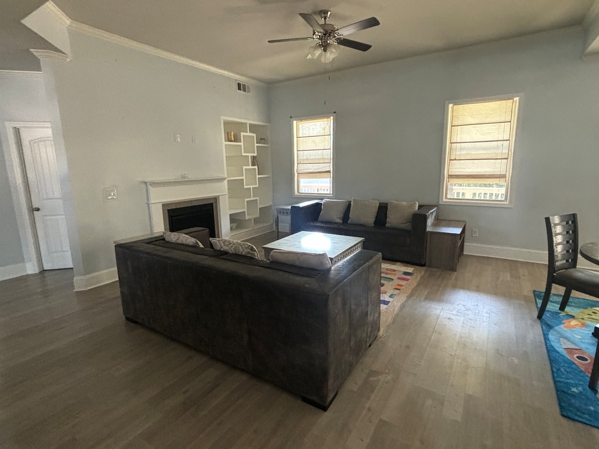 Where Luxury Meets Comfort!"