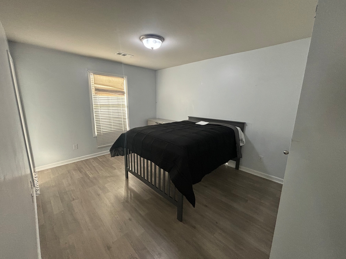 Where Luxury Meets Comfort!"