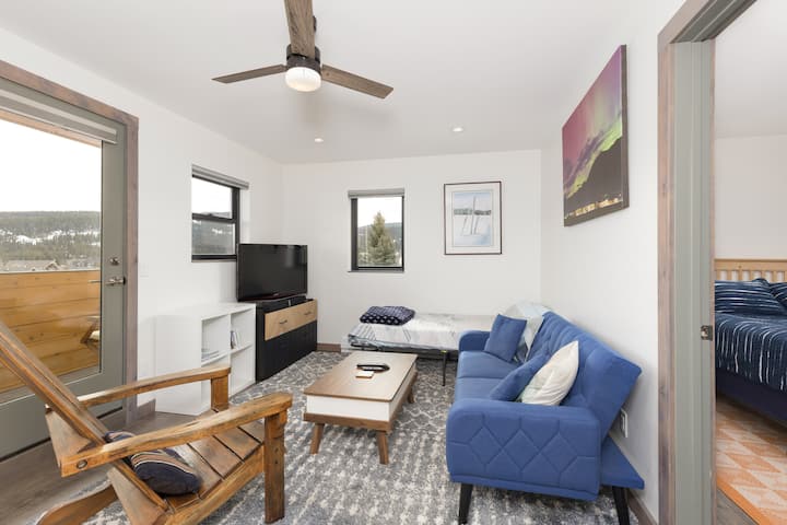 Cute Apartment Near Town Center - 몬태나
