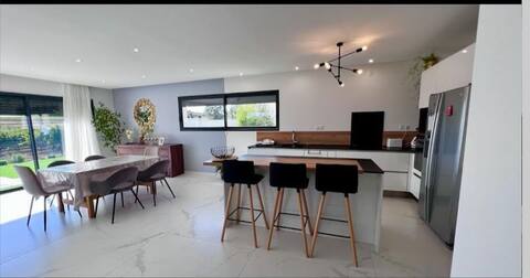 Modern villa with panoramic views, swimming pool