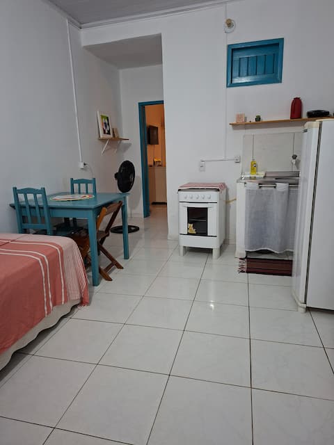 Top Airbnb: Flat 150 meters from Casinha Girassol beach em Sobral