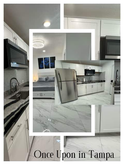 Successful Airbnb property: Once Upon in Tampa/3 mins away from Bush Gardens in Terrace Park