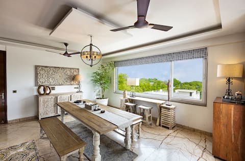 Deucalion-Vasant Kunj-luxury-Fortis-lift-airport