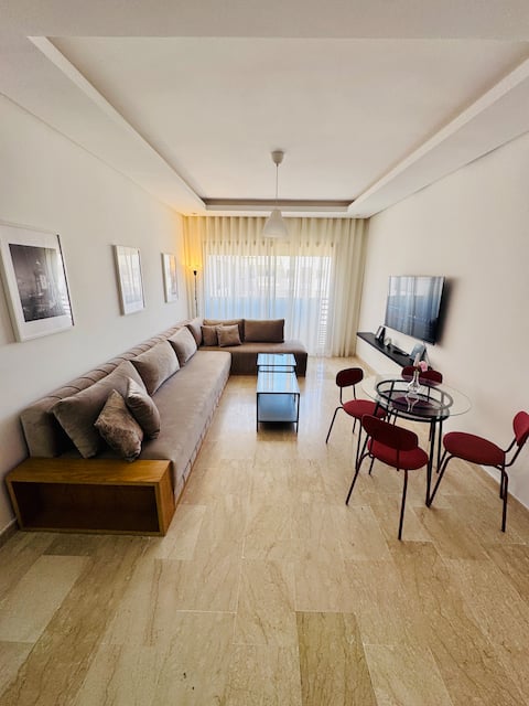 M03 Comfortable & Modern Stay Near Airport