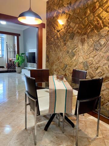 Excelente apartamento, posto 9. gallery image 2