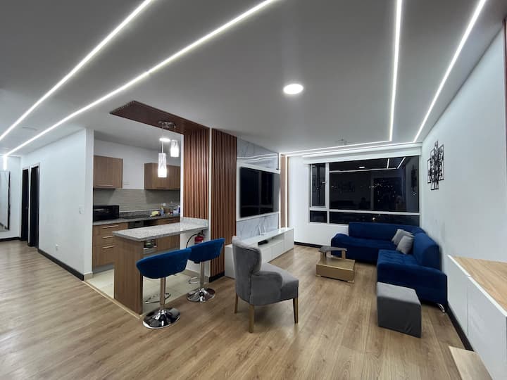 Beautiful And Spacious Apartment 2 Parking Spaces - Quito