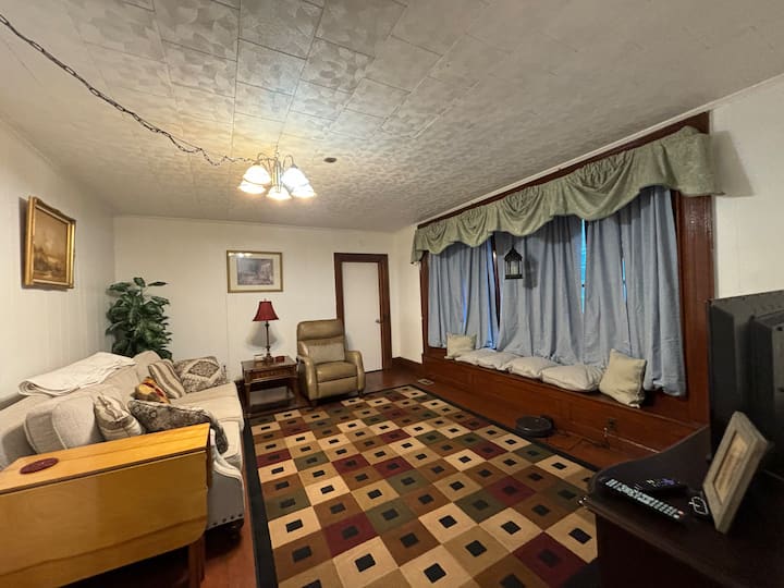 Private, Spacious,  &Comfy Apartment - Rochester, NY