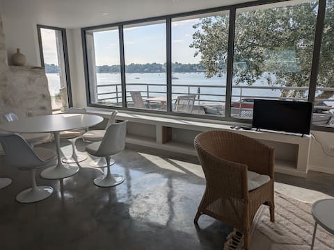 Charming house with sea view of a typical small port