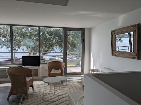 Airbnb performant: SEA VIEW & TRANQUILITY: Charming House in the Port à Plougastel Daoulas